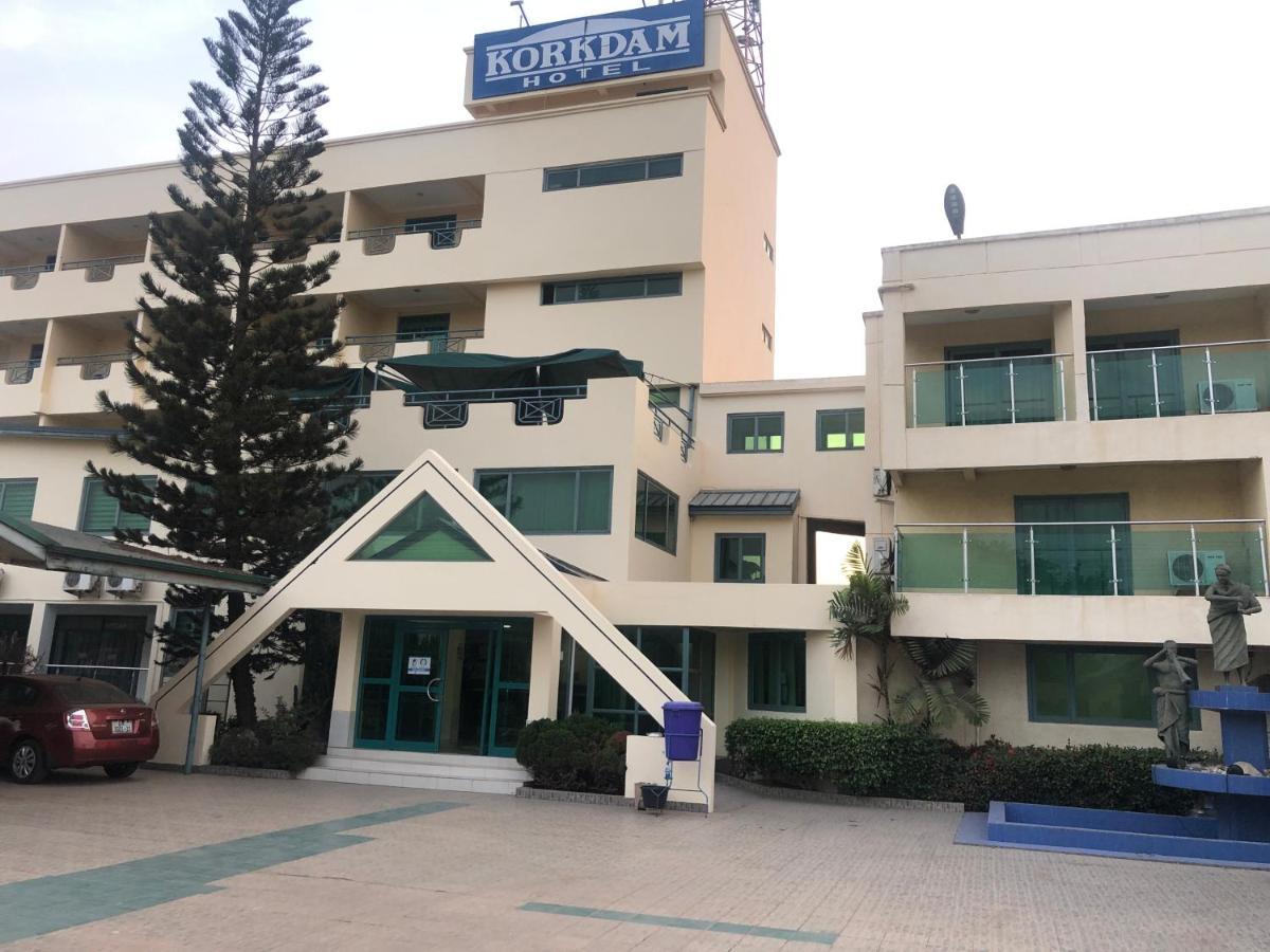 Korkdam Hotel Taifa Buitenkant foto