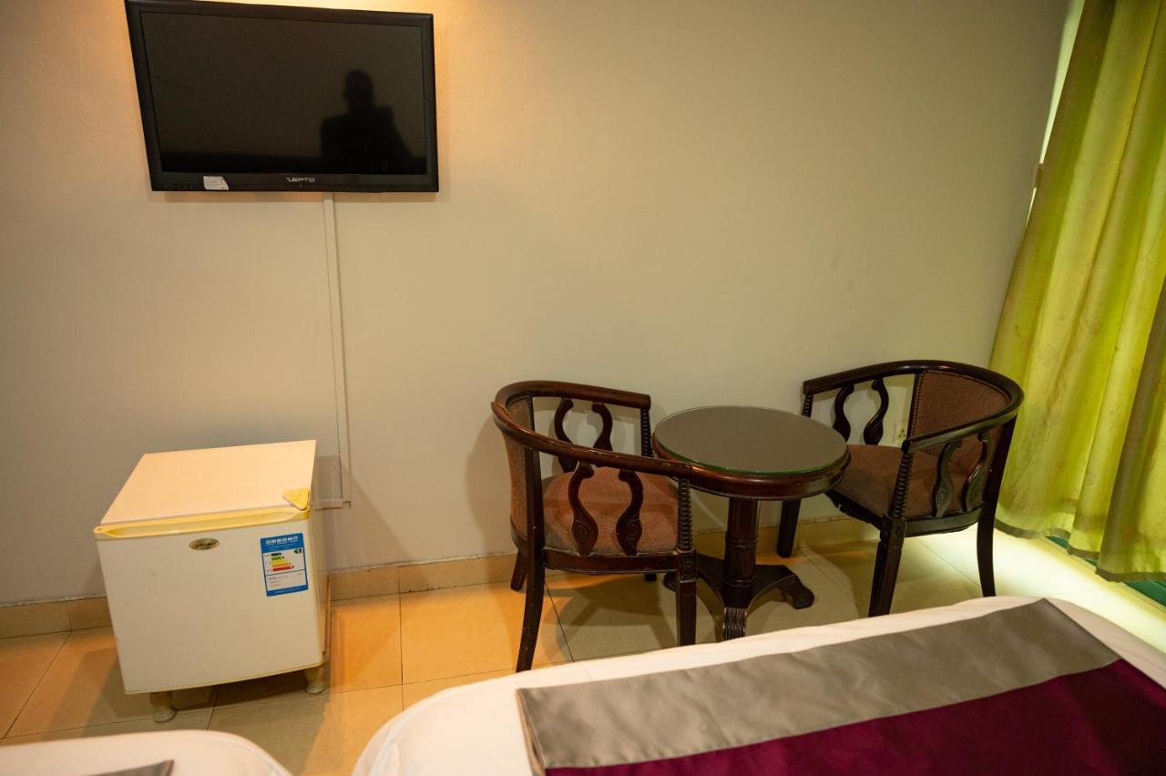 Korkdam Hotel Taifa Buitenkant foto