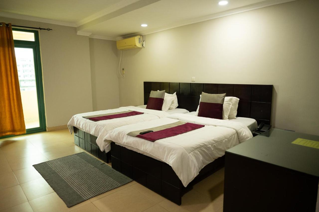 Korkdam Hotel Taifa Buitenkant foto
