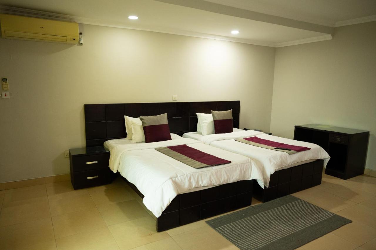 Korkdam Hotel Taifa Buitenkant foto