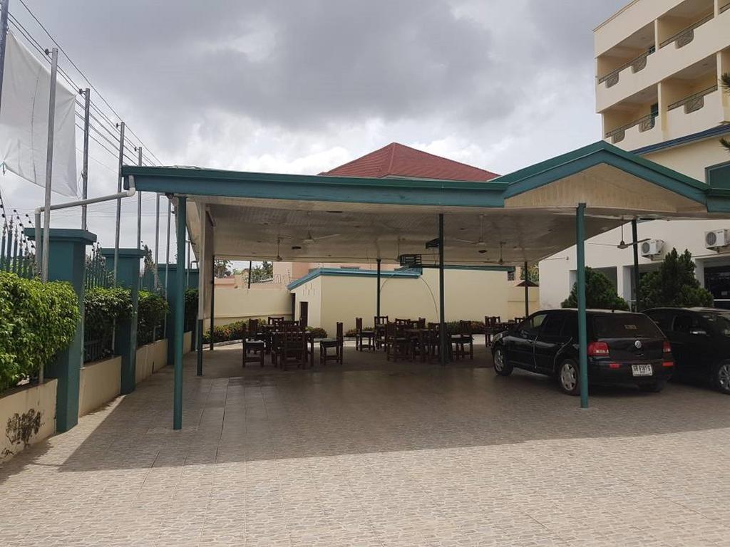 Korkdam Hotel Taifa Buitenkant foto