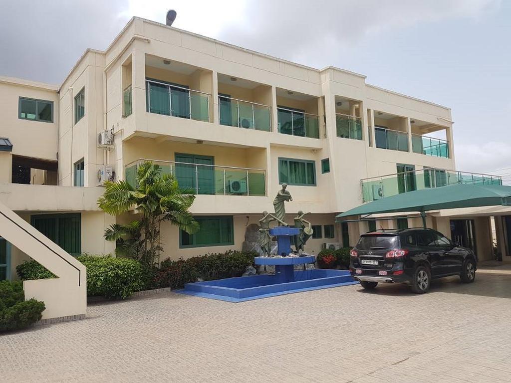 Korkdam Hotel Taifa Buitenkant foto