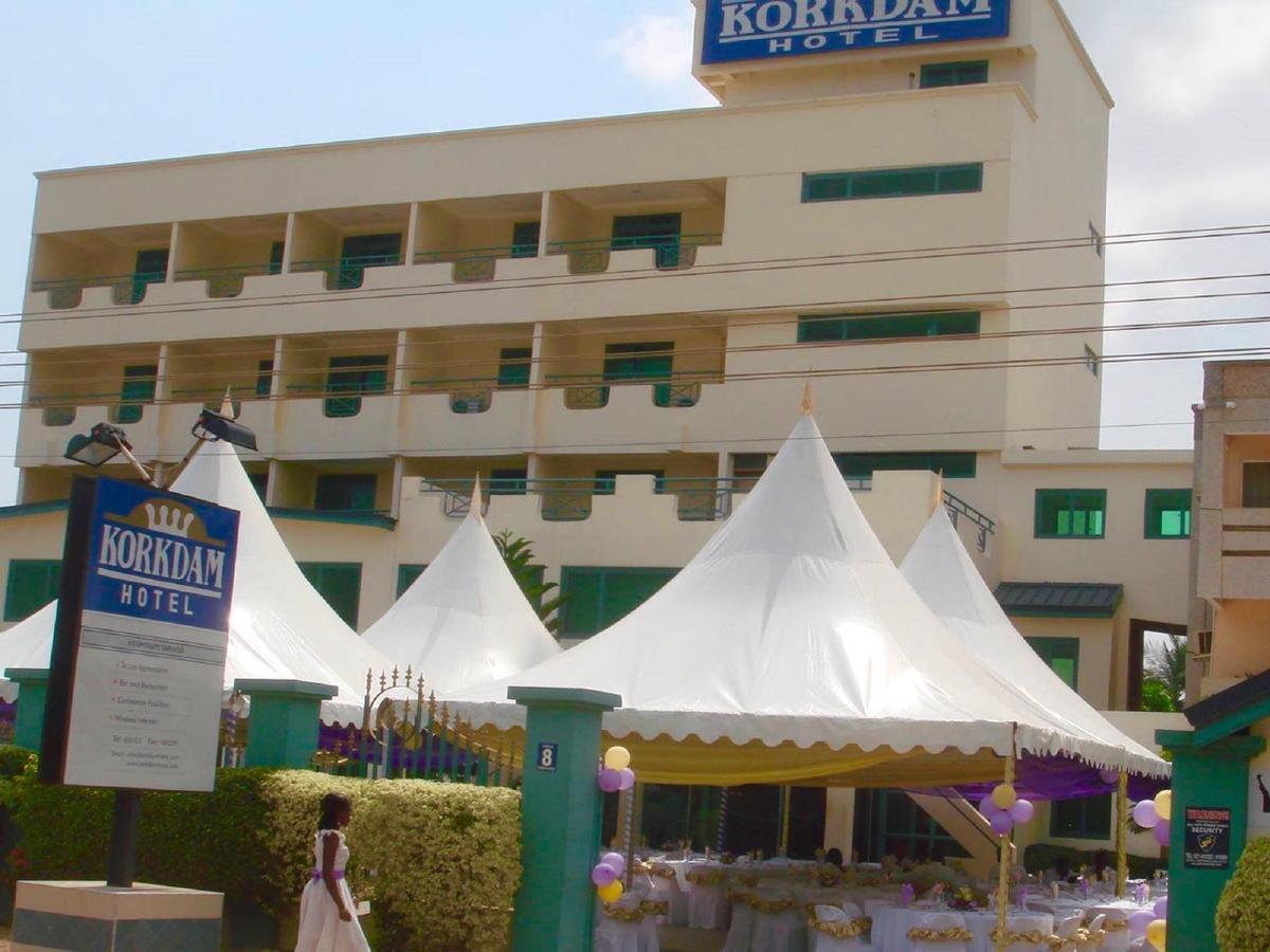 Korkdam Hotel Taifa Buitenkant foto