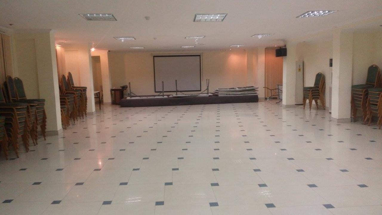 Korkdam Hotel Taifa Buitenkant foto